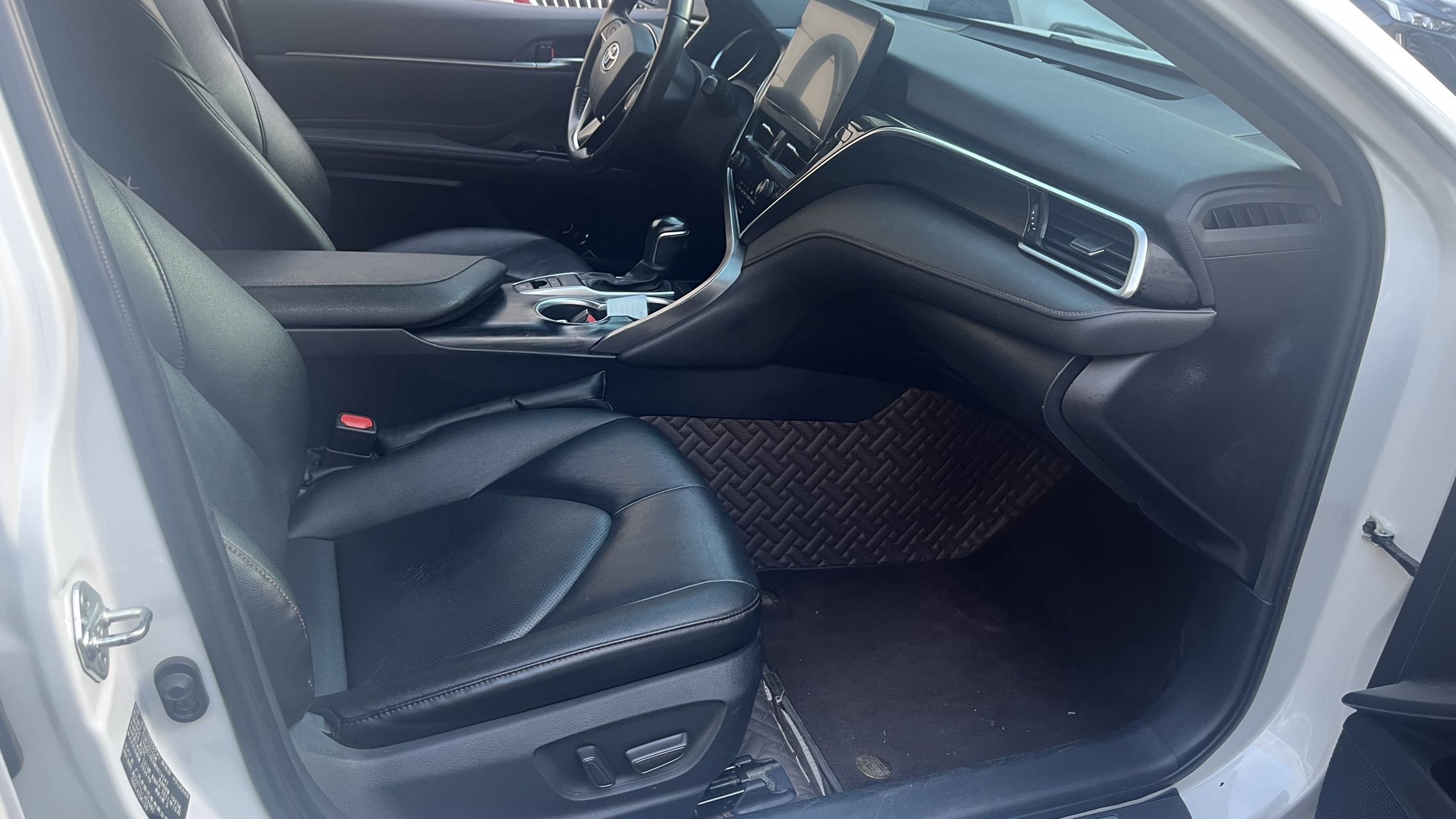Toyota 2021 Camry 2.0G CVT LE — 4