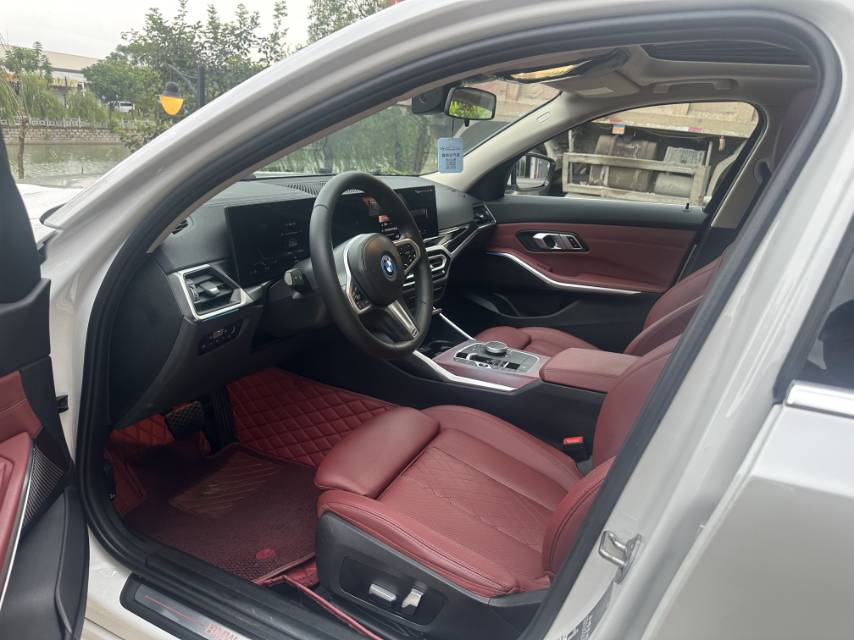 BMW 2022 i3 eDrive 35L — 8
