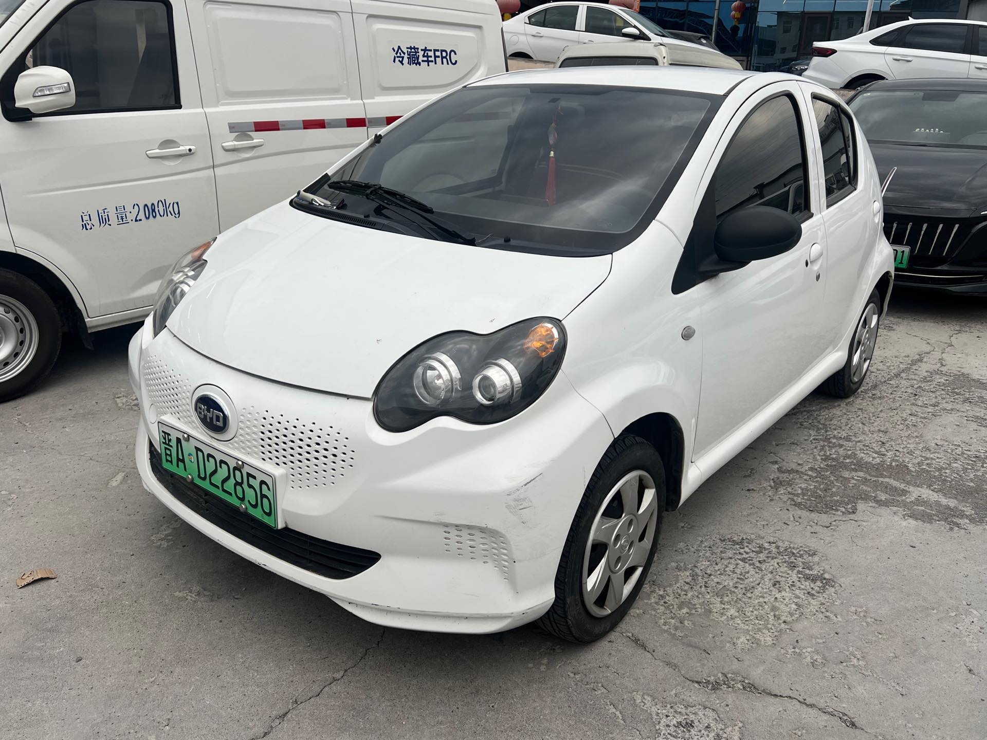 BYD 2019 e1 Advanced Version — photo 1