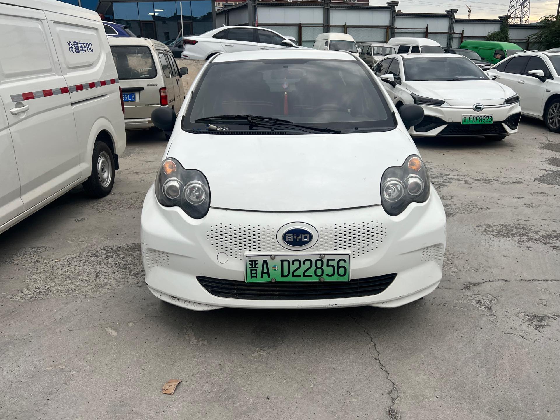 BYD 2019 e1 Advanced Version — 3