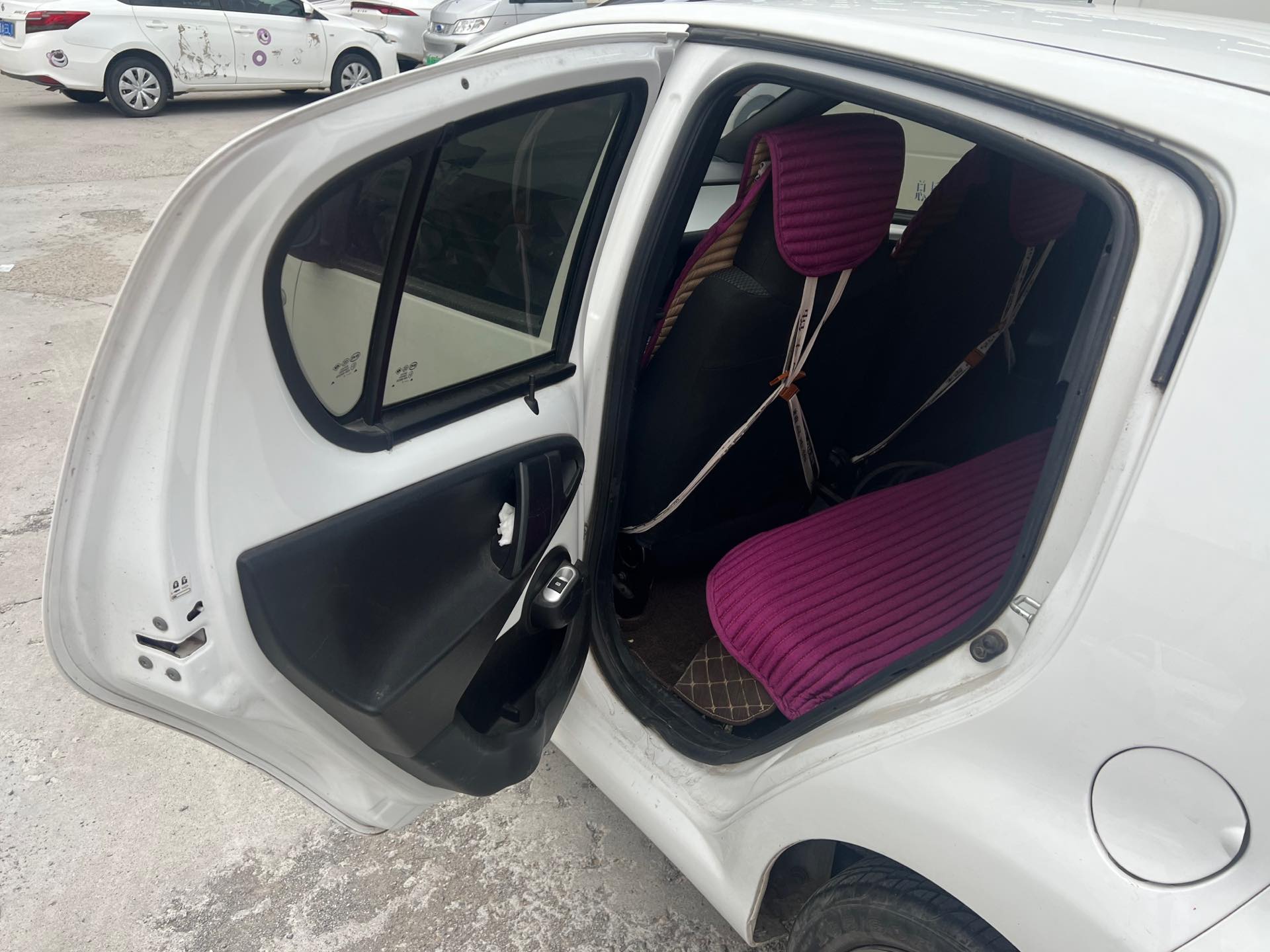 BYD 2019 e1 Advanced Version — 5