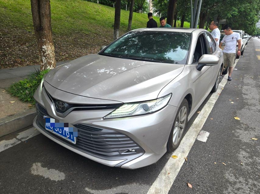 Toyota 2018 Camry 2.0G Luxury Model — photo 1