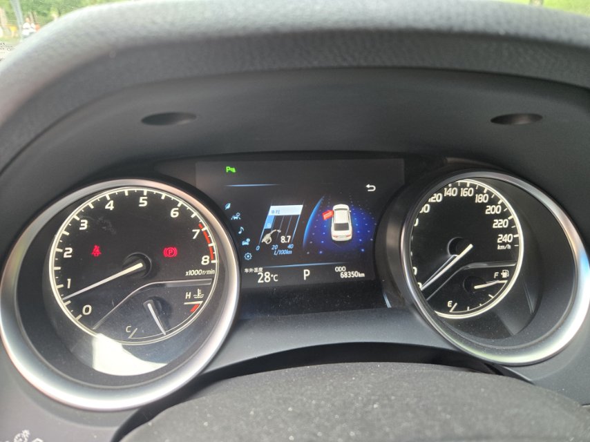 Toyota 2018 Camry 2.0G Luxury Model — 9