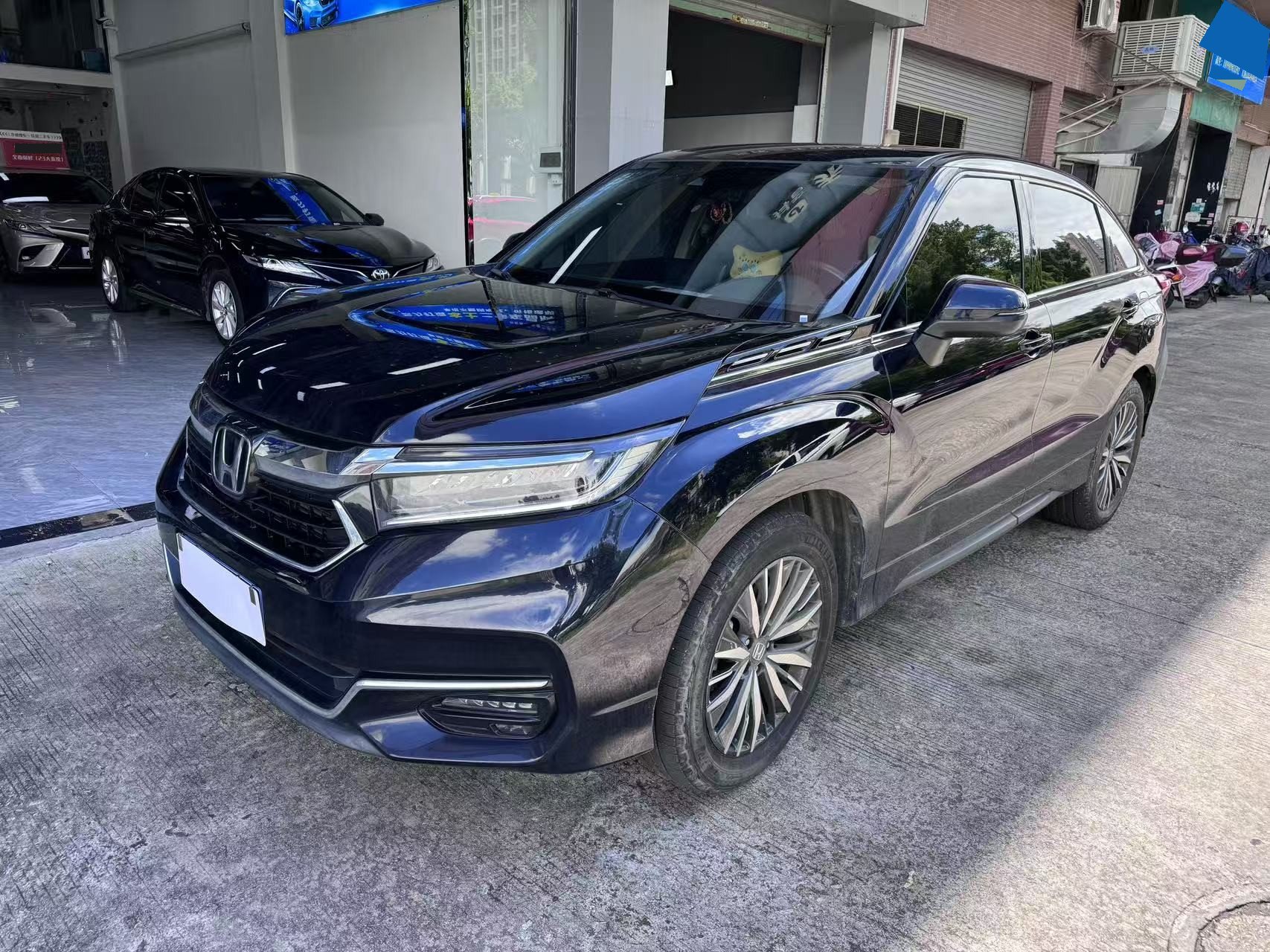 Honda 2023 AVANCIER 1.5T CVT 240TURBO Front-Wheel-Drive Smart Edition