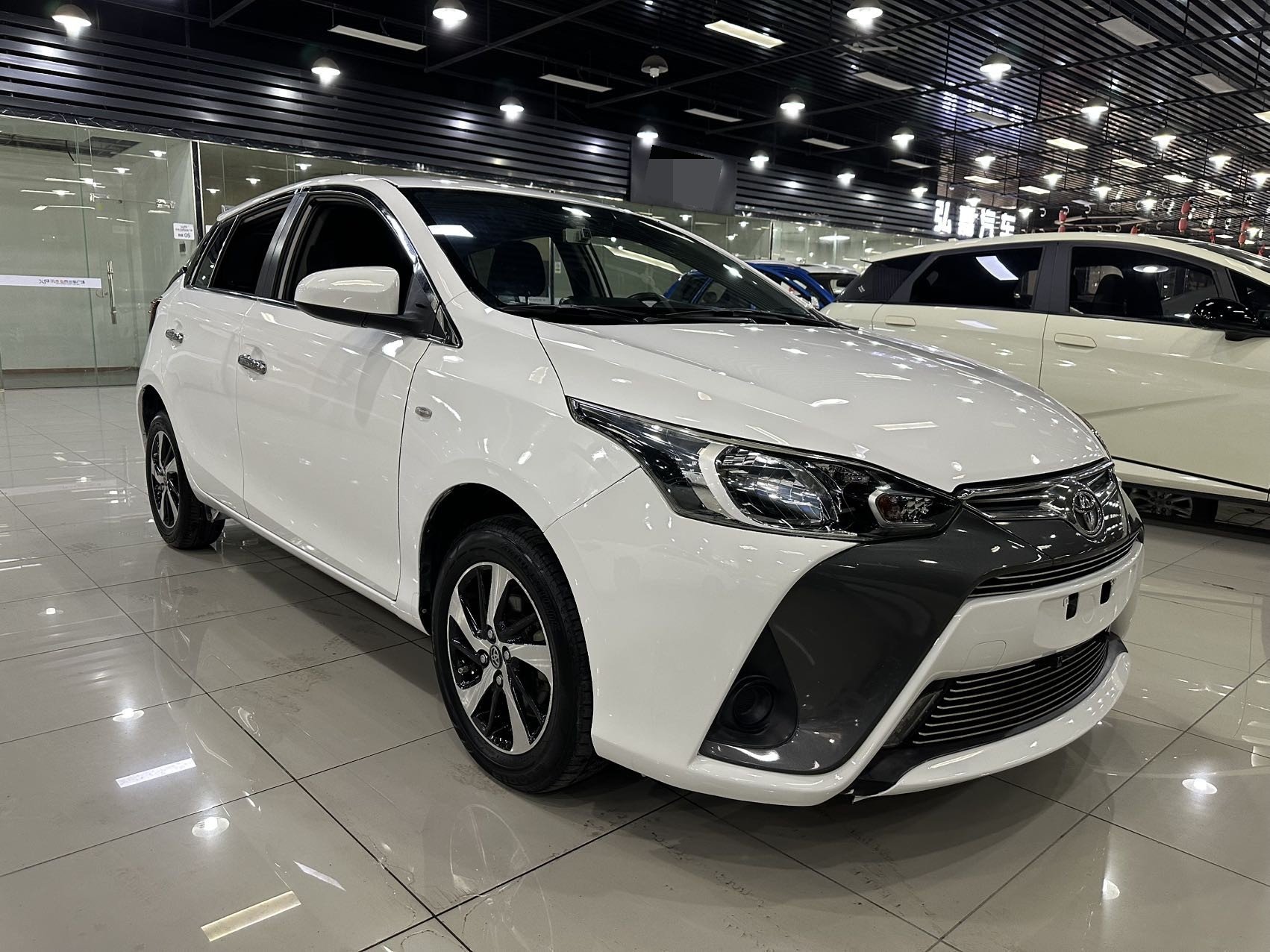 Toyota Yaris 2017 YARiS L Zhixuan 1.5E CVT Jinsu Upgrade Edition — 3