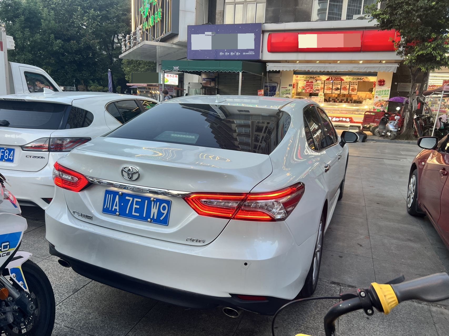Toyota 2021 Camry 2.0G CVT LE — 4