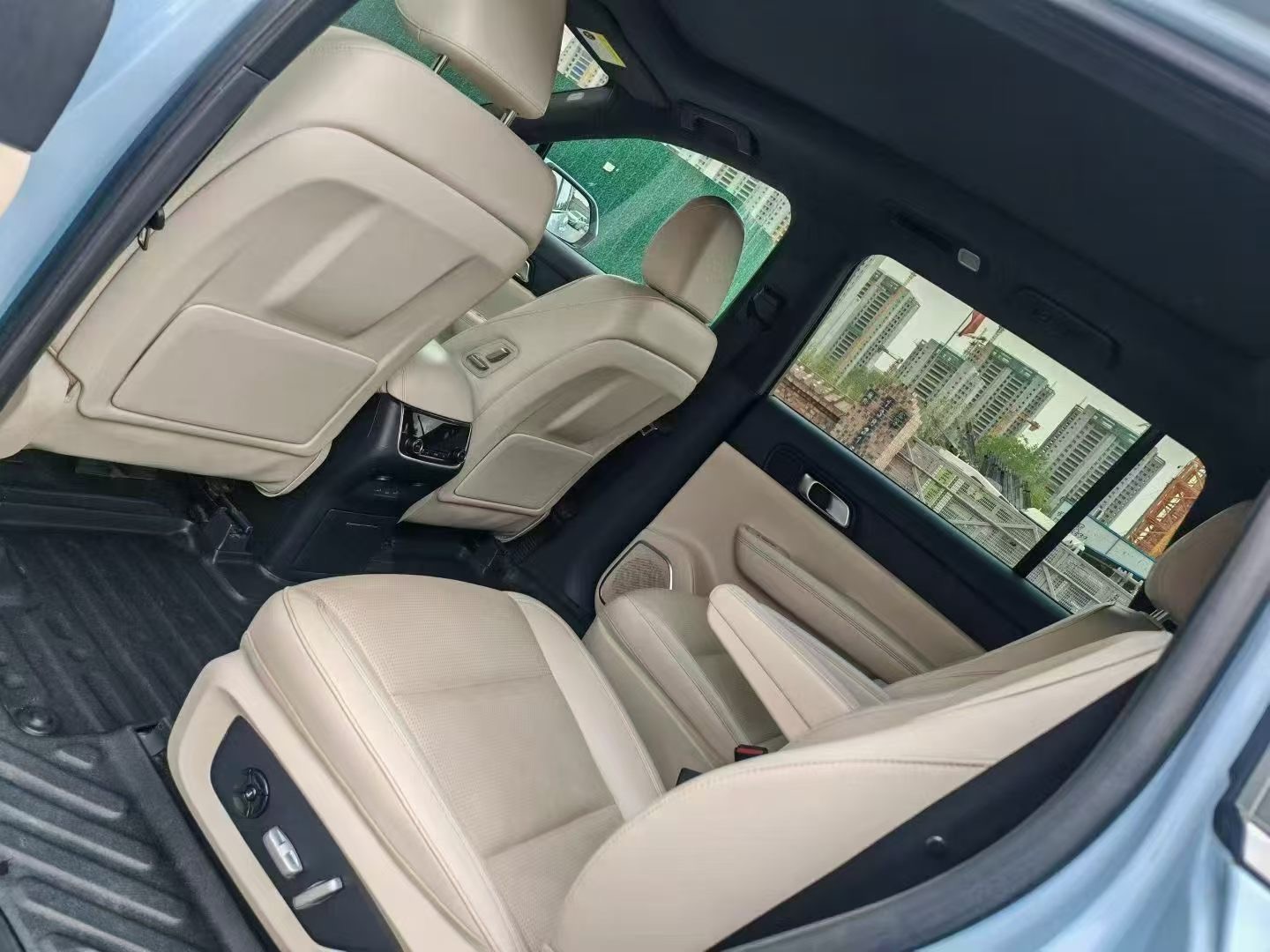 Li Auto Li ONE 2021 ONE 1.2T Extended-Range 6-Seater Version — 3