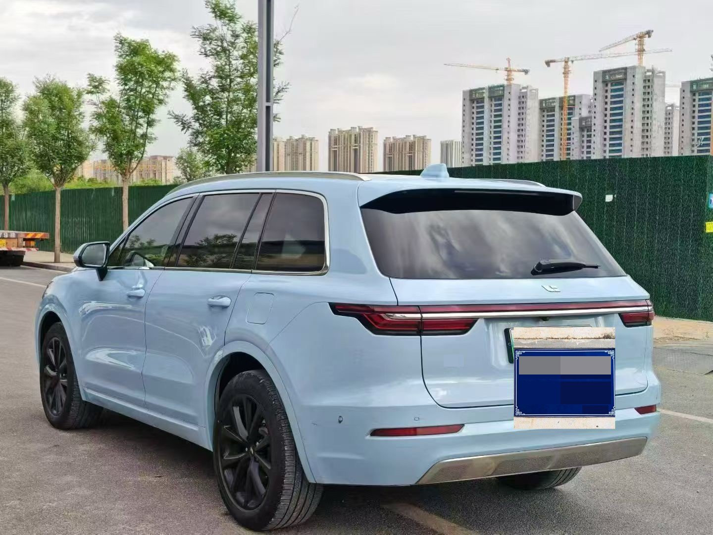 Li Auto Li ONE 2021 ONE 1.2T Extended-Range 6-Seater Version — 6