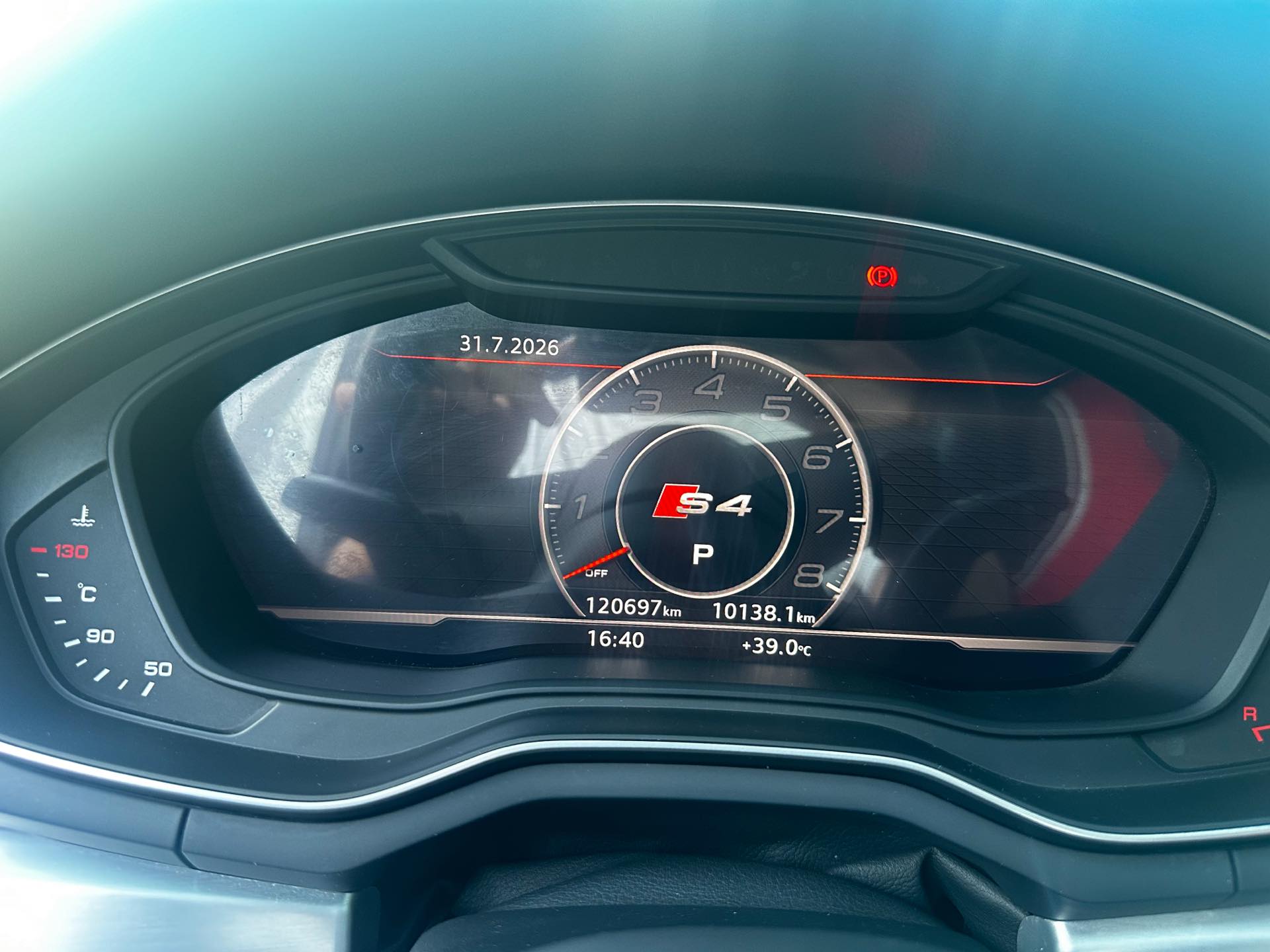 Audi 2018 A4L 2.0 TFSI 40 TFSI 30th Anniversary Edition Fashion — 8