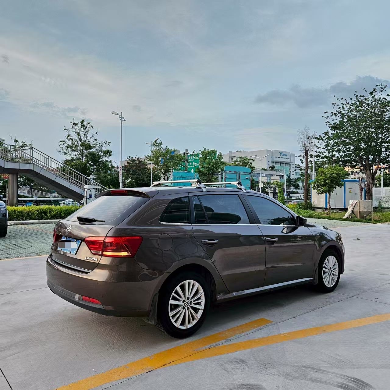 Volkswagen Gran Lavida 2013 Lavida 1.6 Comfort Edition — 5